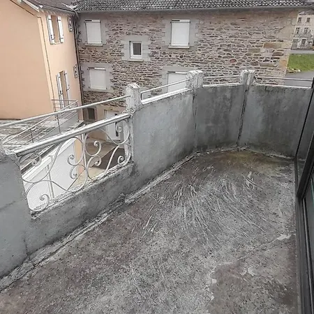 Duplex De 40m², Refait A Neuf